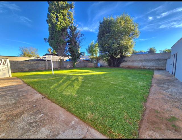 3 BEDROOM HOUSE FOR SALE IN BRENTHURST